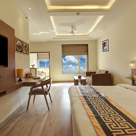 Airport Hotel Claytone New Delhi Ngoại thất bức ảnh