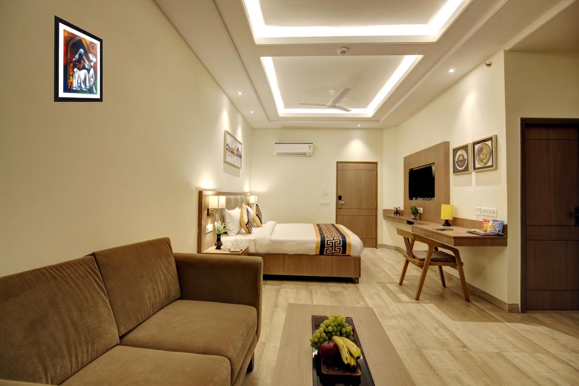 Airport Hotel Claytone New Delhi Ngoại thất bức ảnh