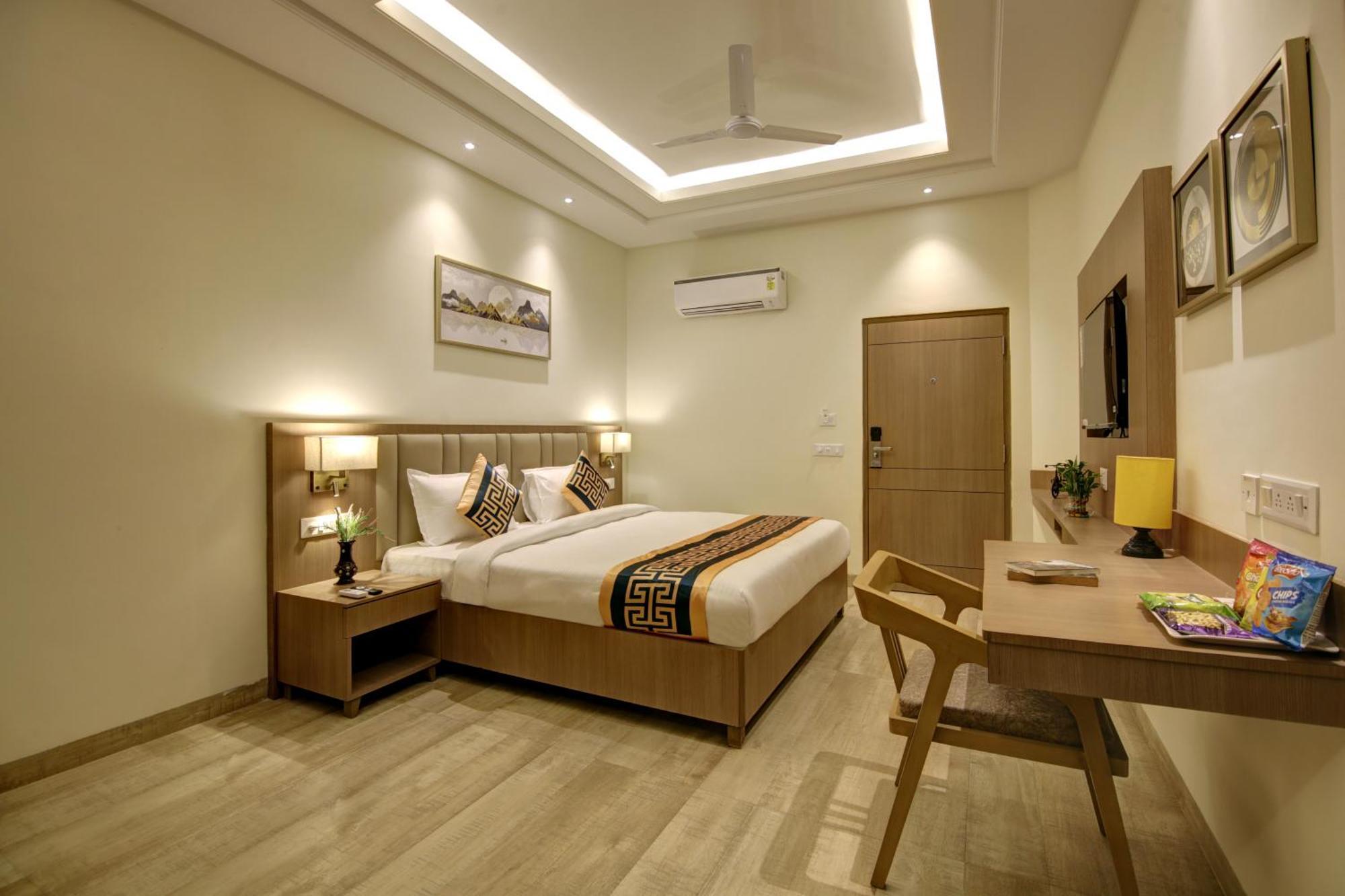 Airport Hotel Claytone New Delhi Ngoại thất bức ảnh