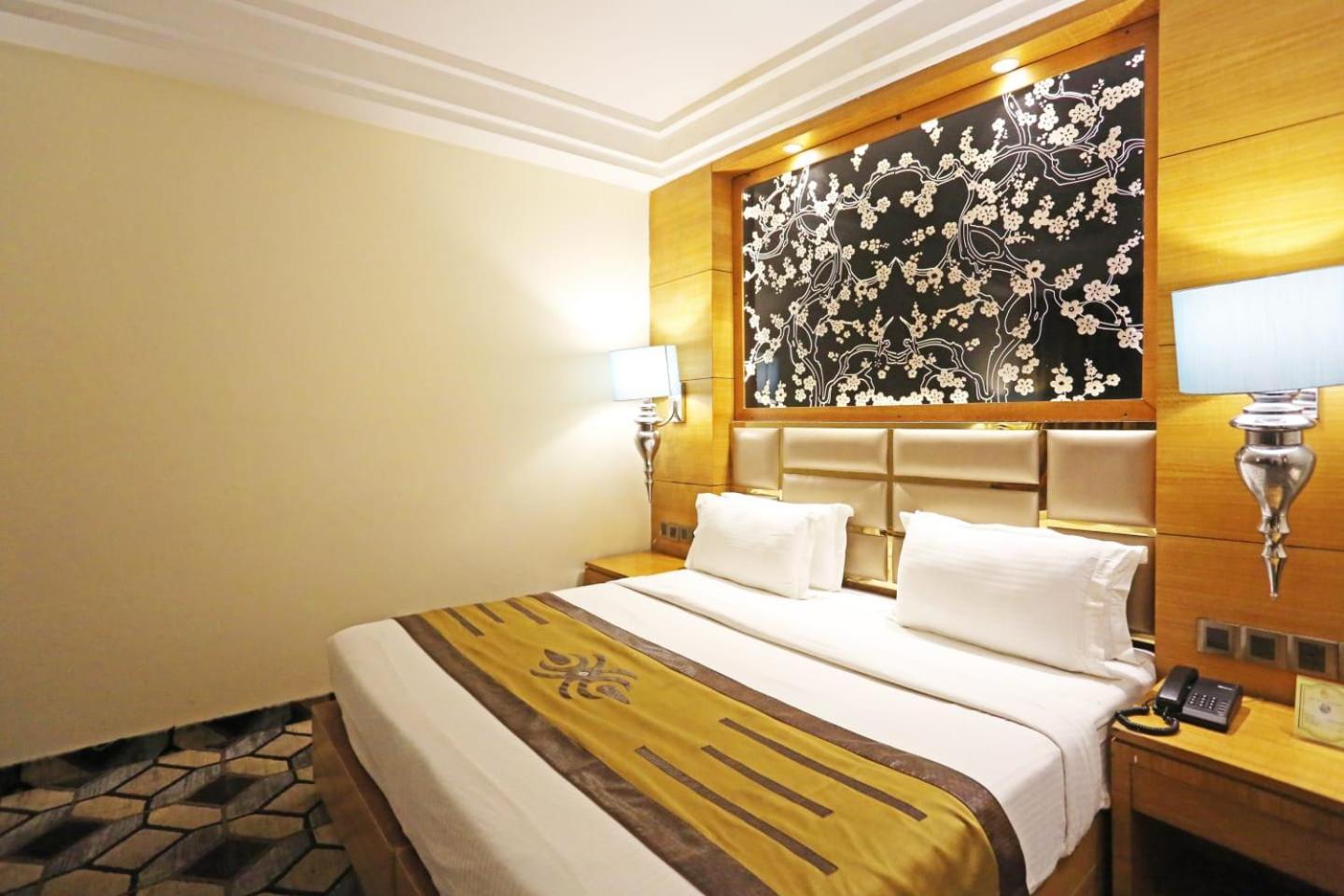 Airport Hotel Claytone New Delhi Ngoại thất bức ảnh